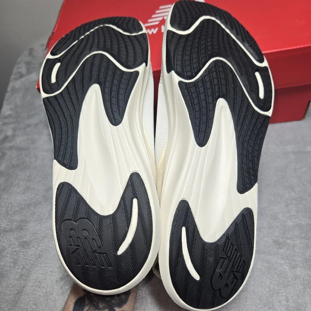 New Balance Dyno Soft Nergize Sports Women's Sneakers Size US 11B White Beige - Picture 6 of 7